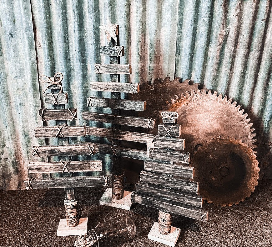 Rustic Wooden Christmas Tree Trio – Indoor & Outdoor Decor